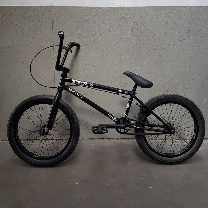 Rental BMX Subrosa 21 inch TT