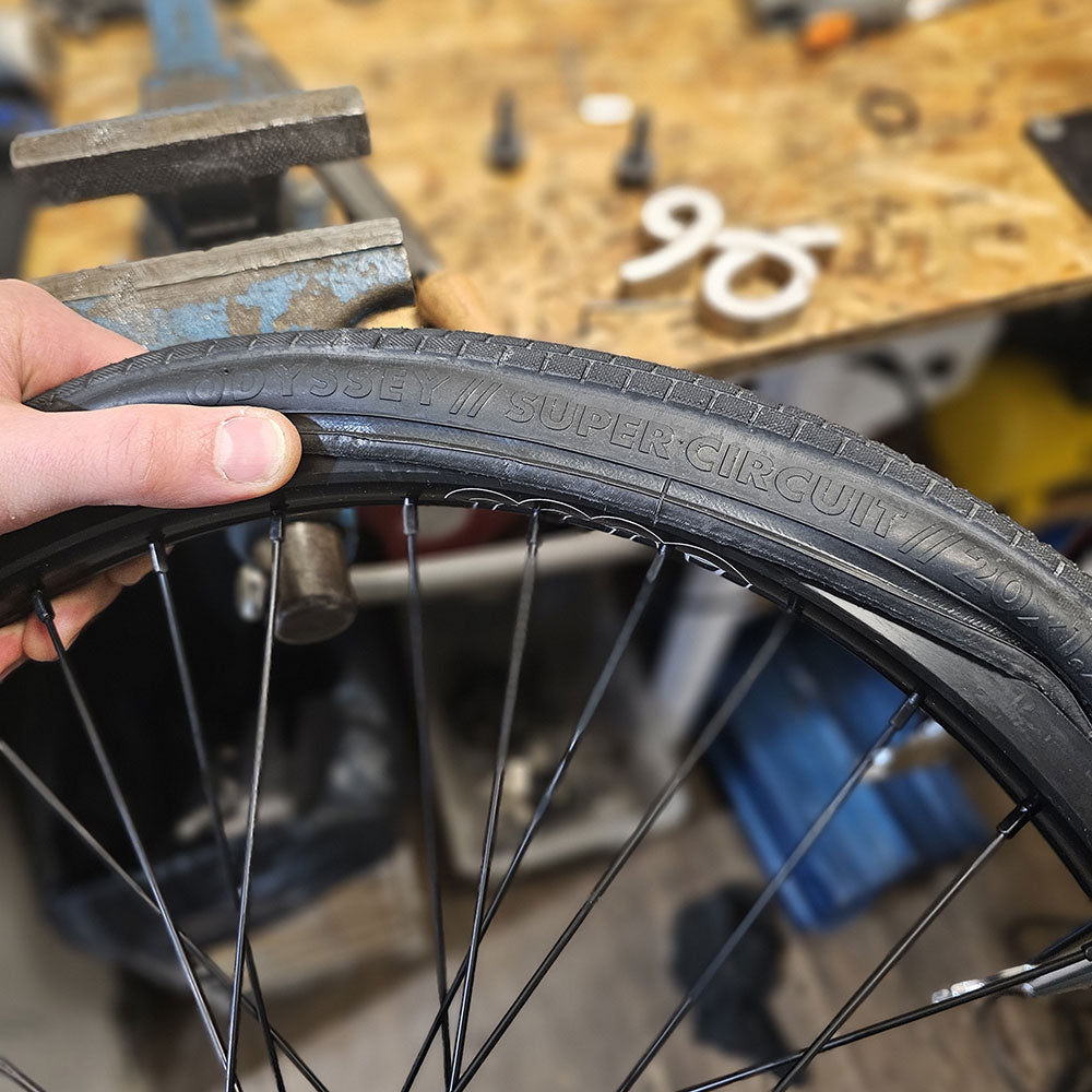 Tire Install (Frontwheel)