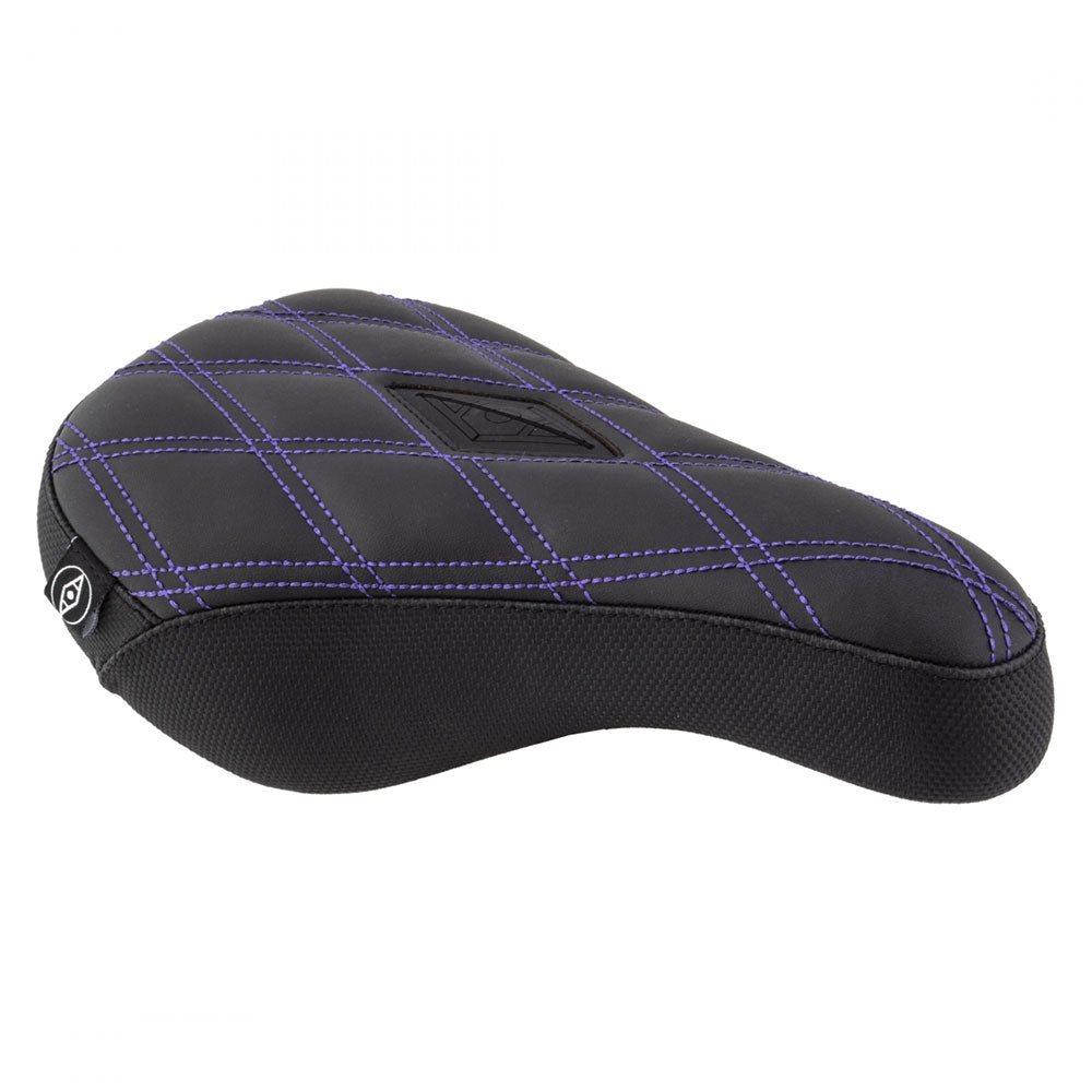 Alienation Gripper Seat